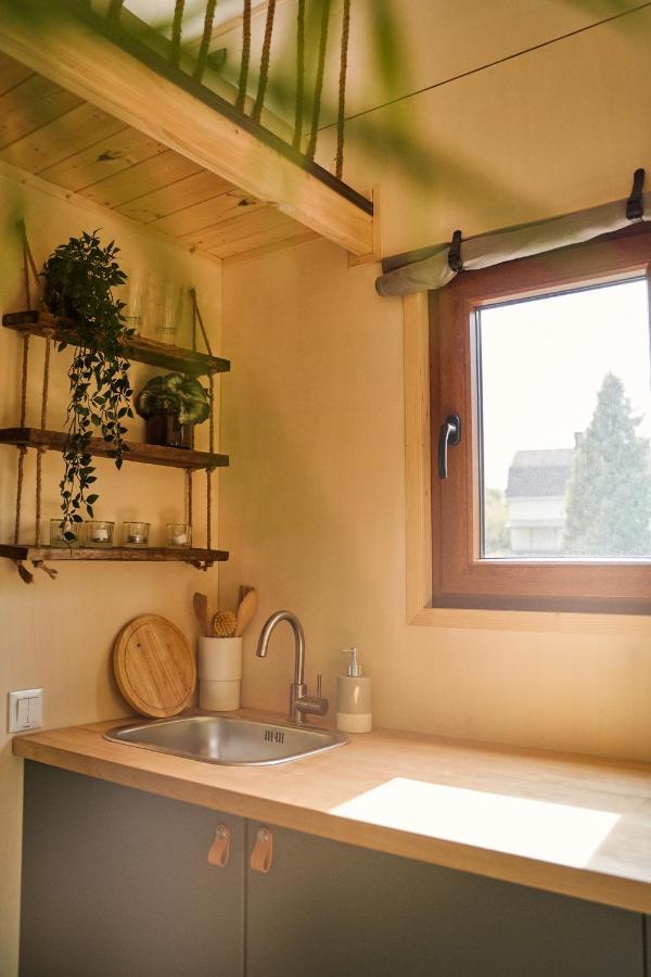 Tiny House Örebro Buitenkant foto